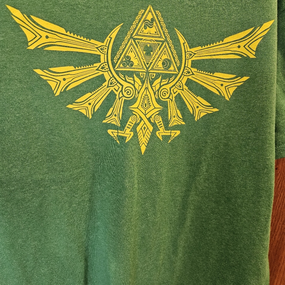 The Legend of Zelda Graphic Tee - Green (Size M)